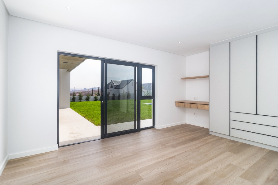 5 Bedroom Property for Sale in Mount Royal Golf Estate Western Cape